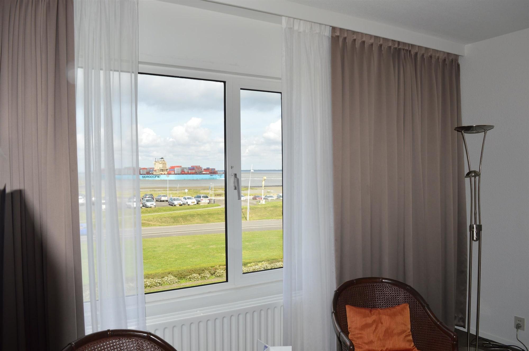 De Blaauwe Leeuw 4*